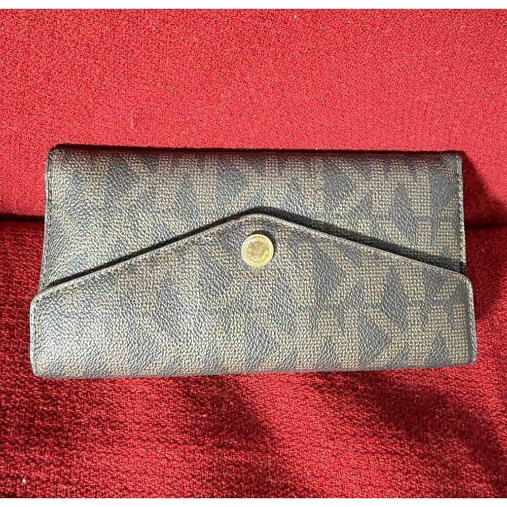 Michael Kors MK Signature Brown Snap Wallet w/ Zip Pocket Credit Card Slots